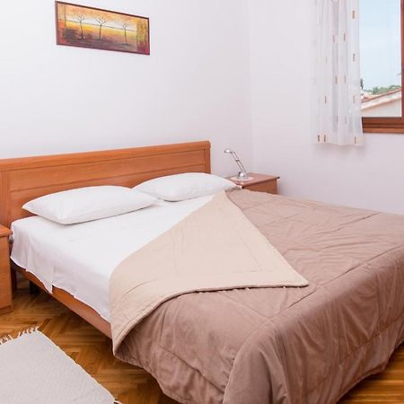 Apartments Mira 1 Premantura Ngoại thất bức ảnh